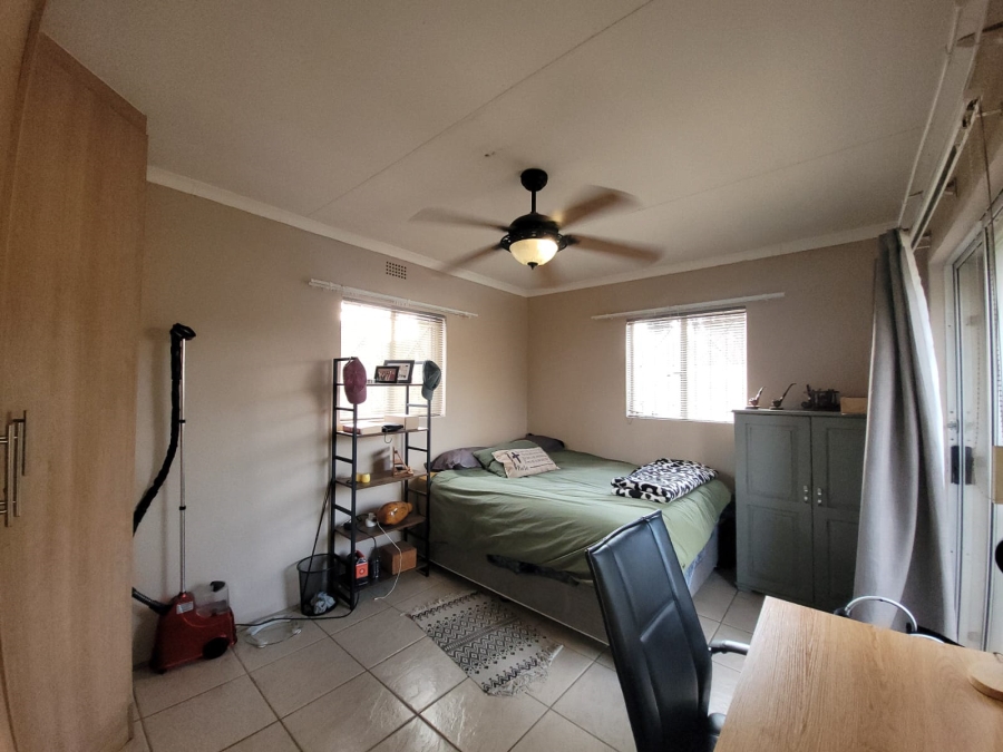 3 Bedroom Property for Sale in Flamwood North West